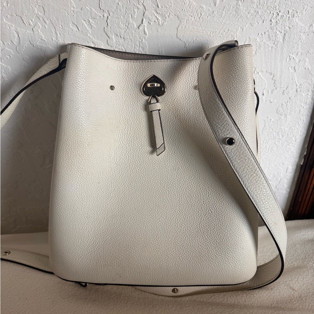 Kate spade bucket bag